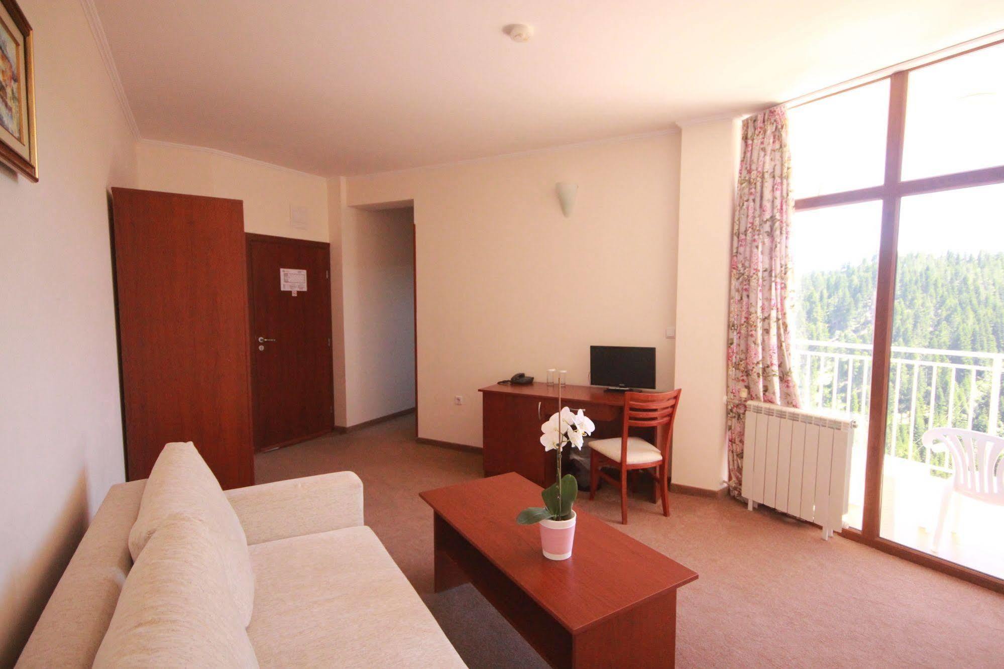 Dafovska Hotel Pamporovo Extérieur photo