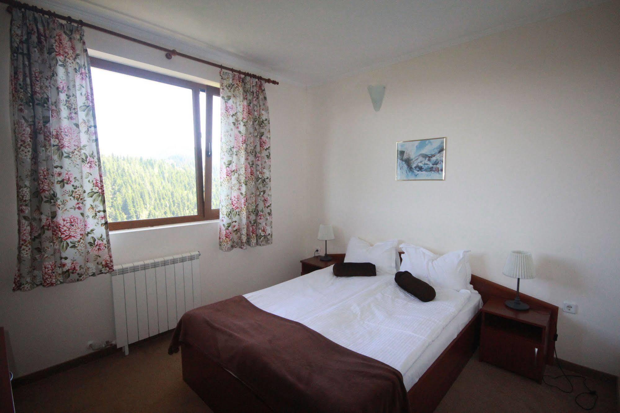 Dafovska Hotel Pamporovo Extérieur photo